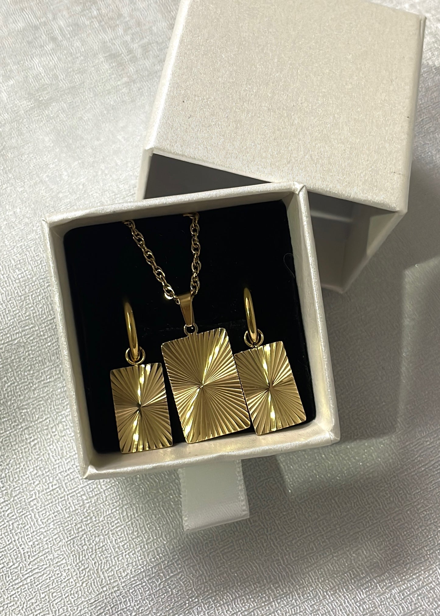 Golden beam set