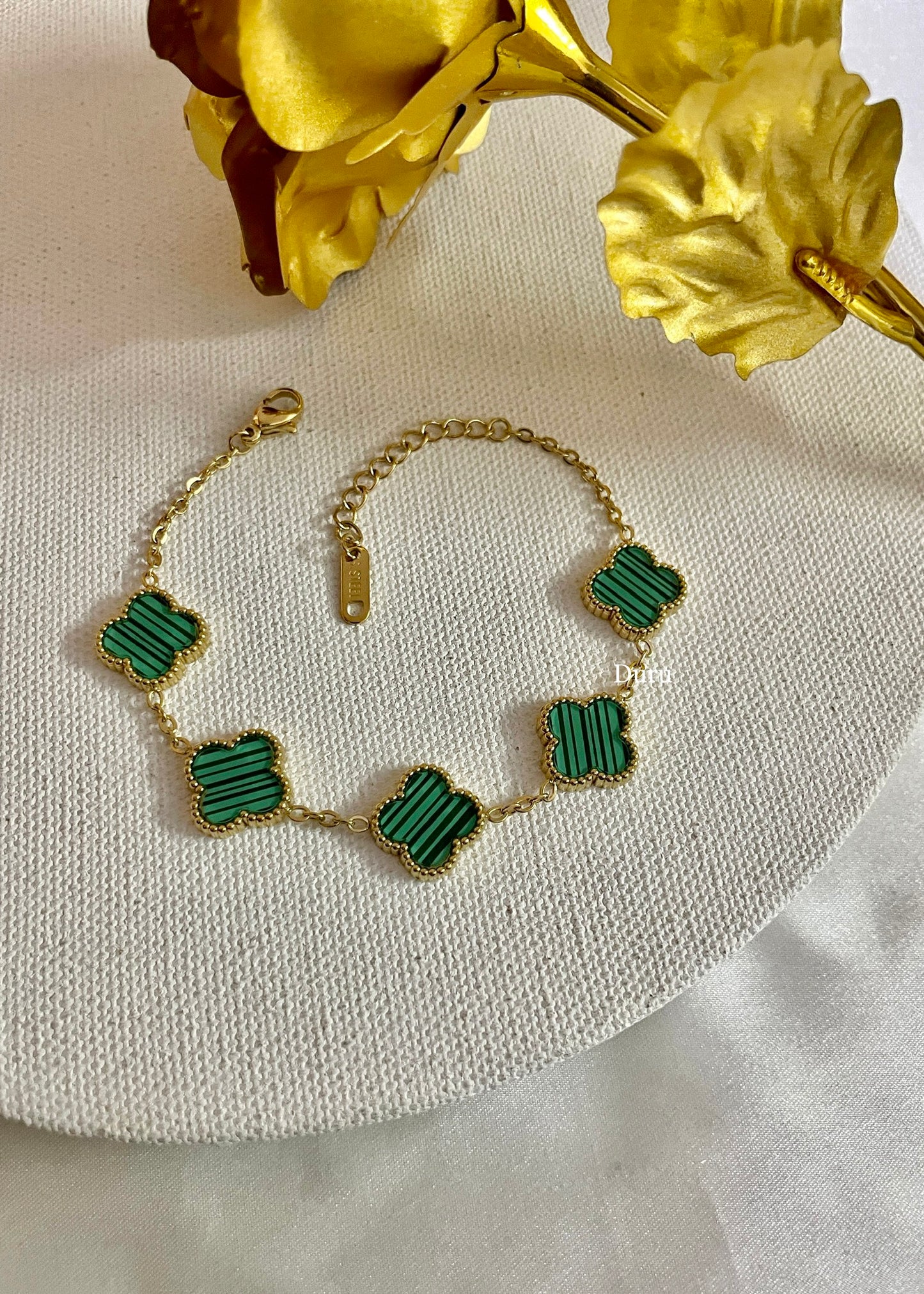 Green clover bracelet