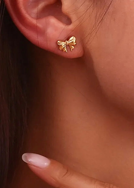 Mini bow earrings
