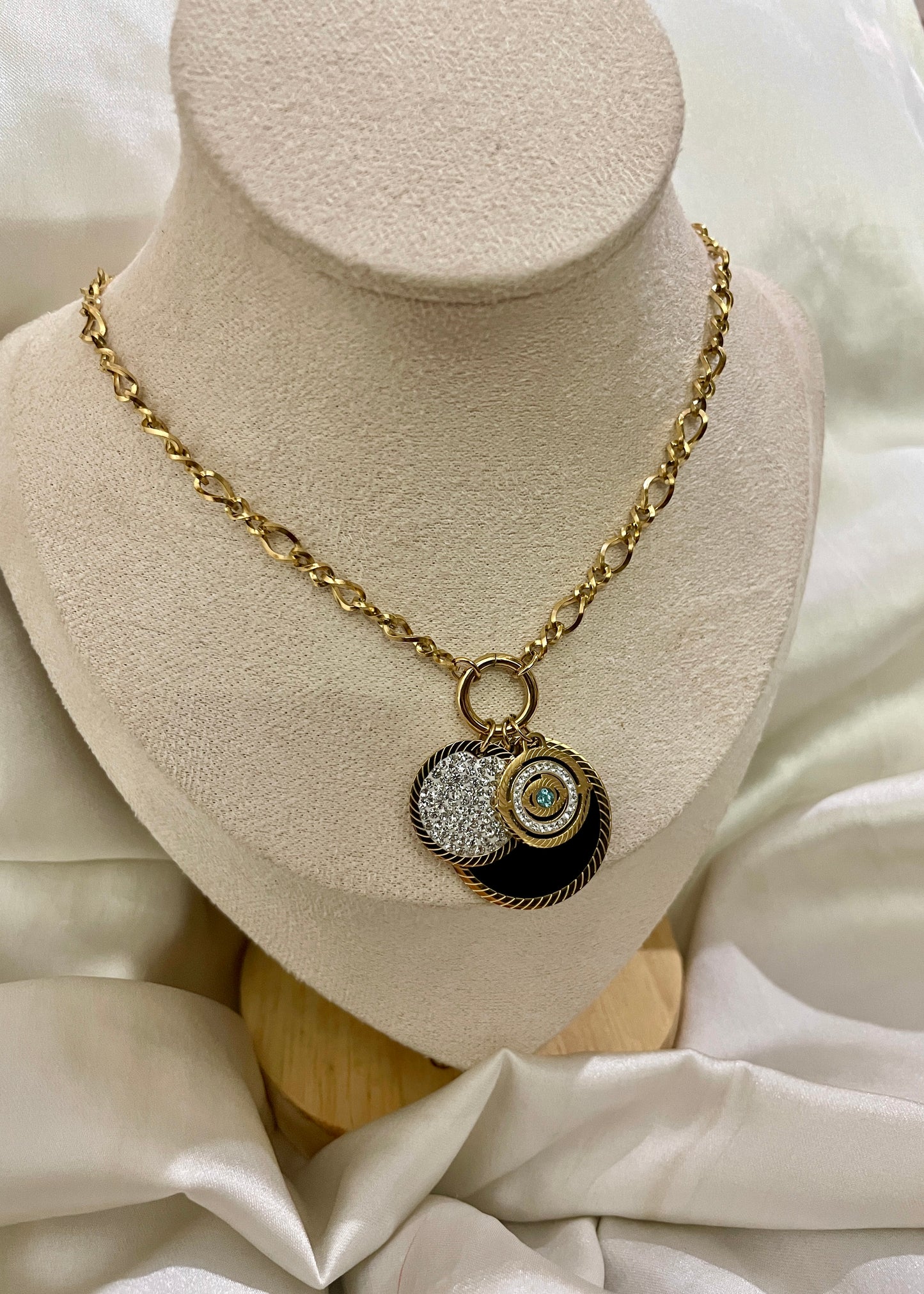 Dazzle necklace