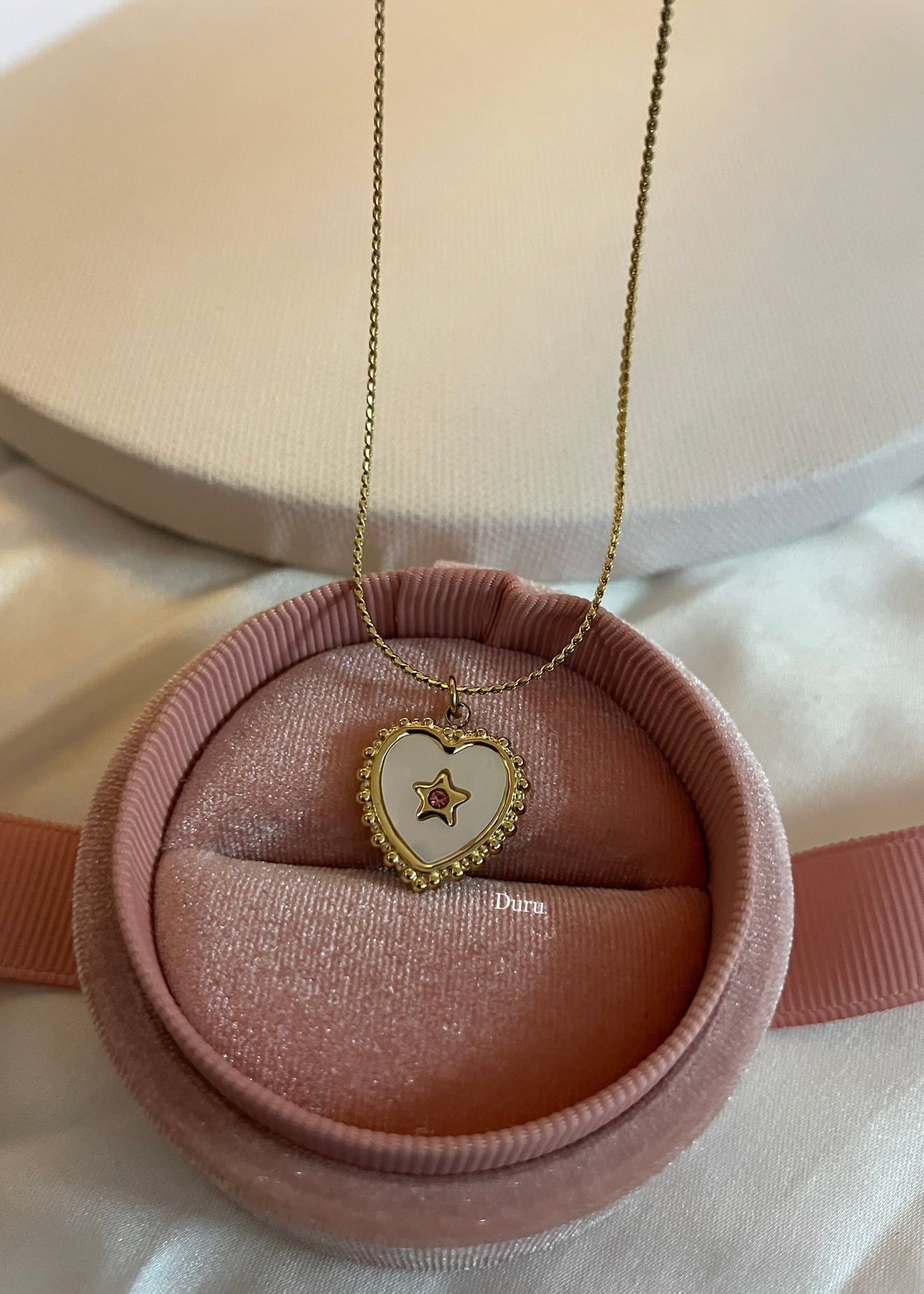 Mop heart necklace