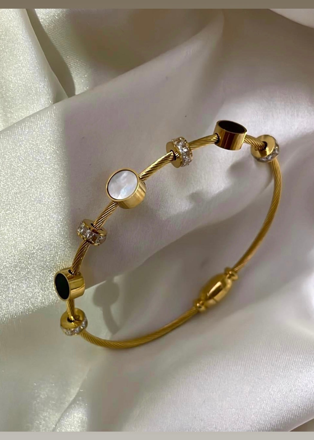 Infinite grace bracelet