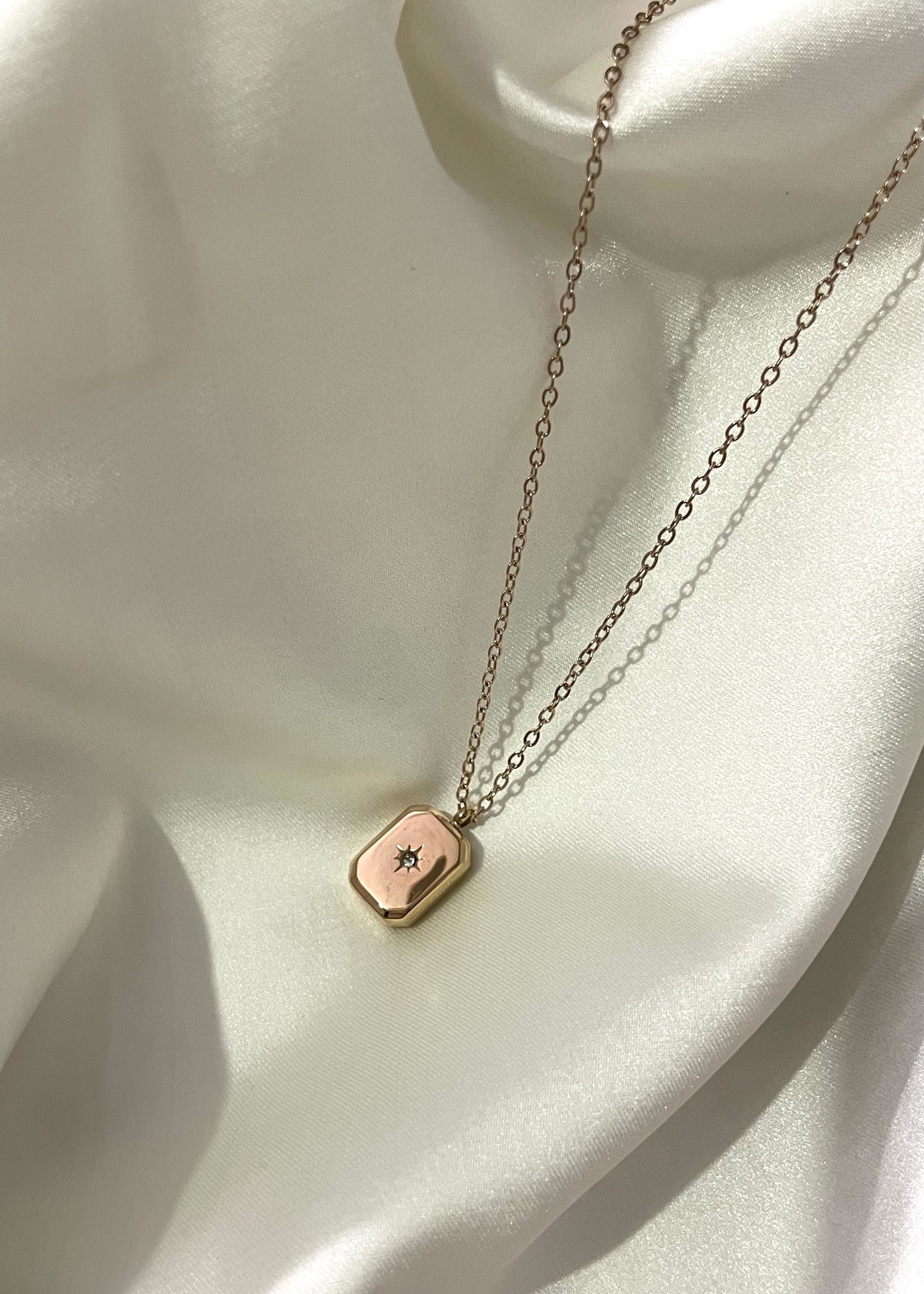 Octavia pendant necklace