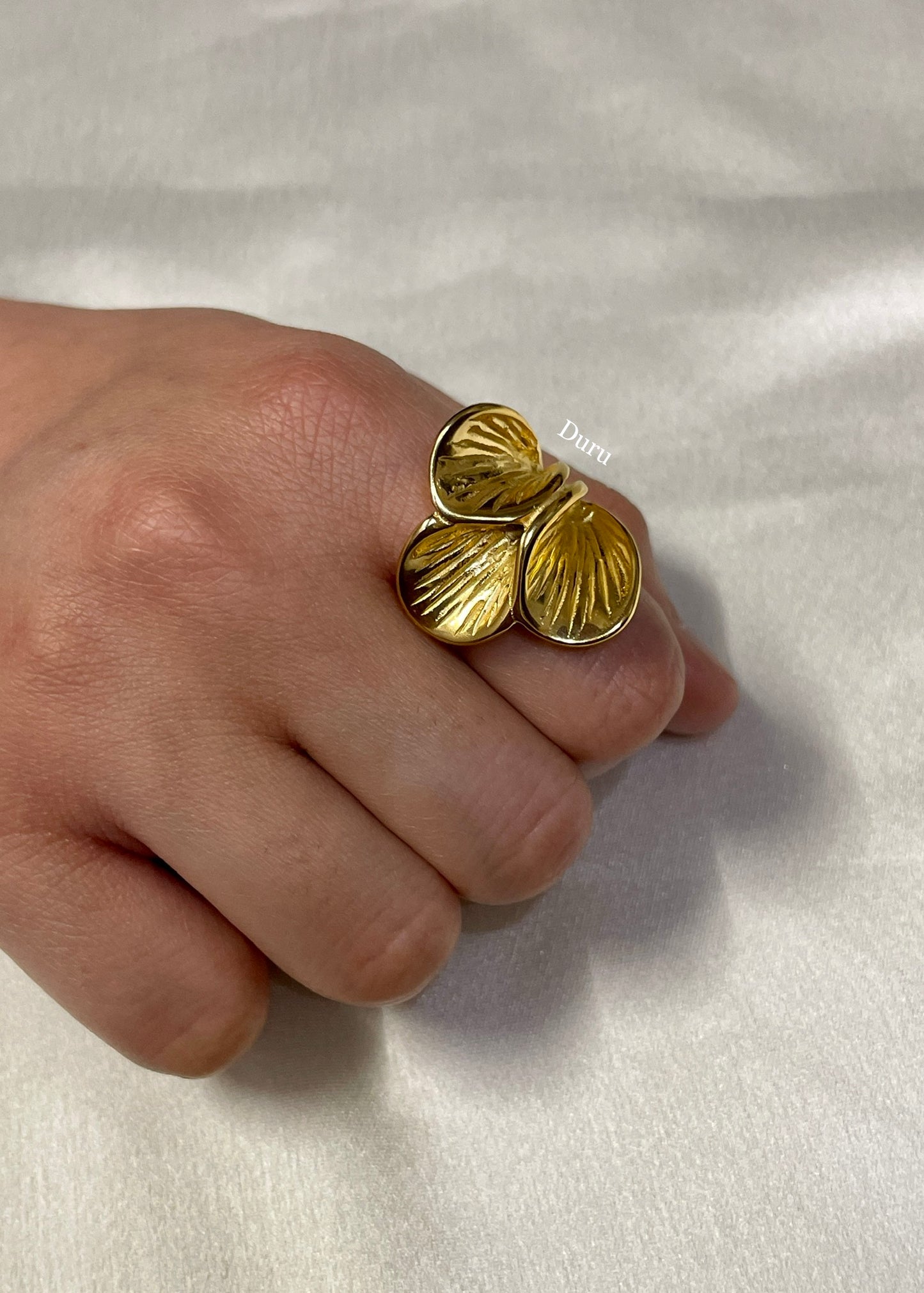 Chunky floral ring