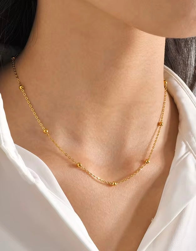 Ball neckchain