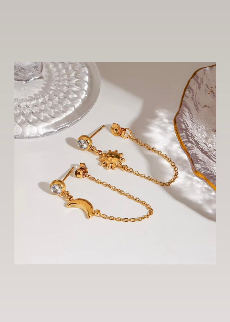 Sun-moon earrings