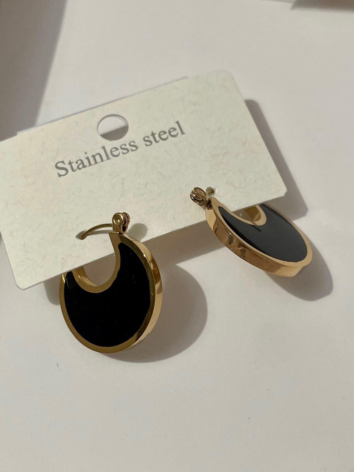 Molly hoops