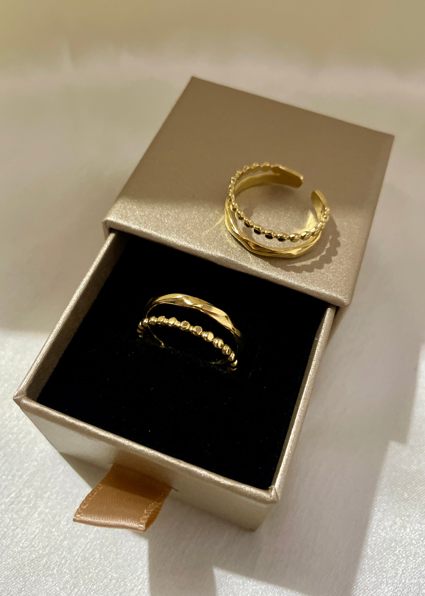 Ash ring