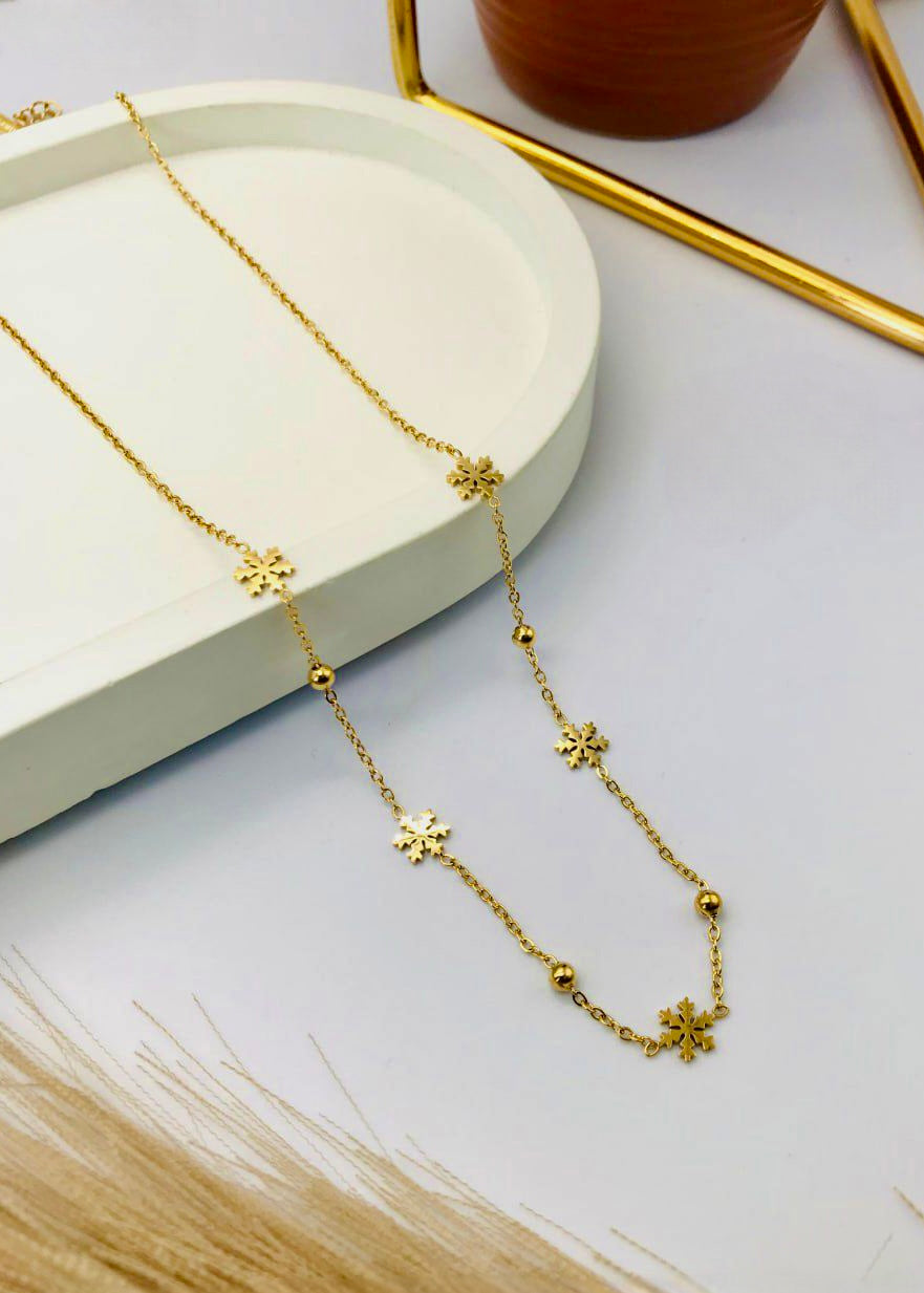 Snowflakes necklace