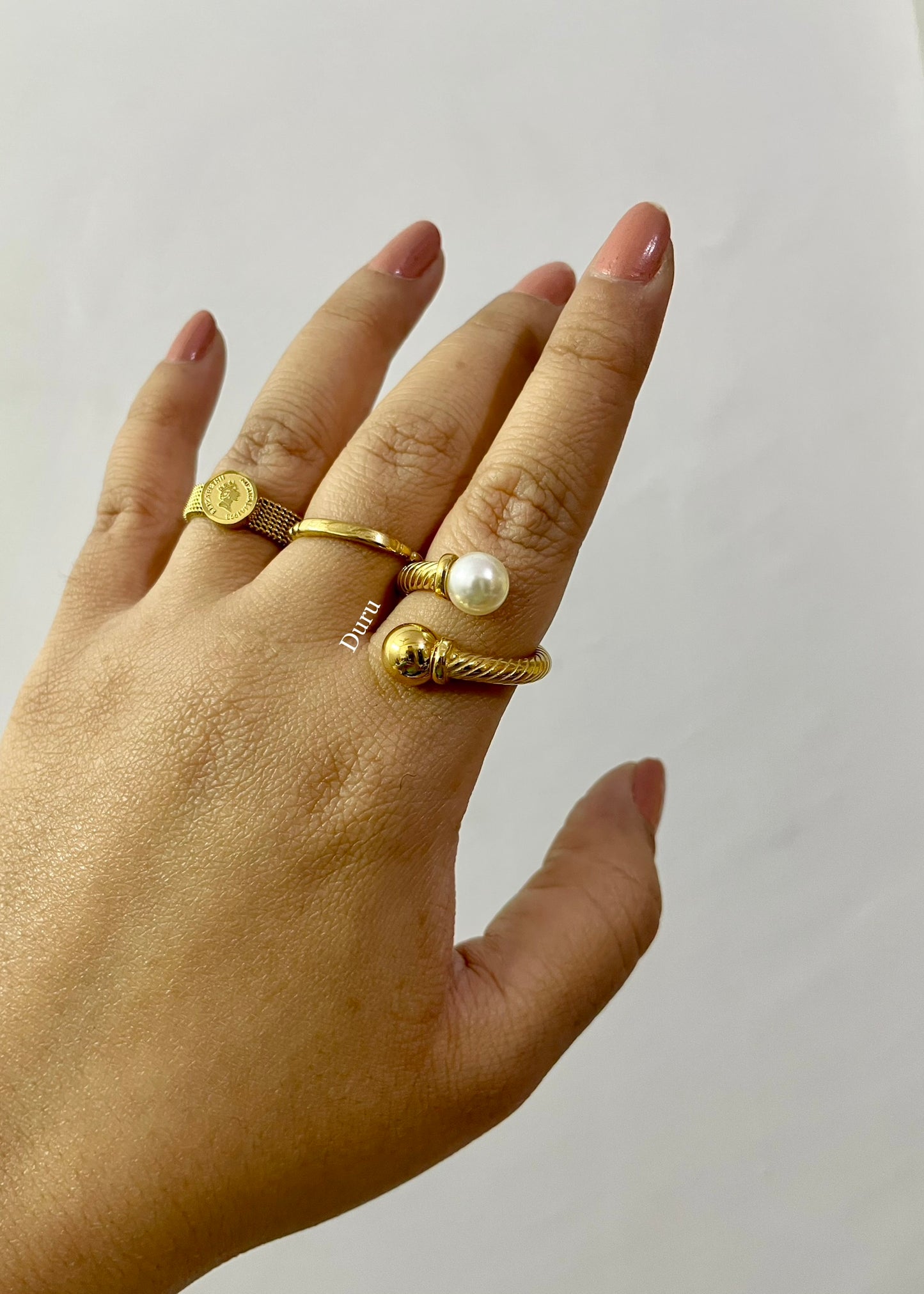 Pearl orbit ring