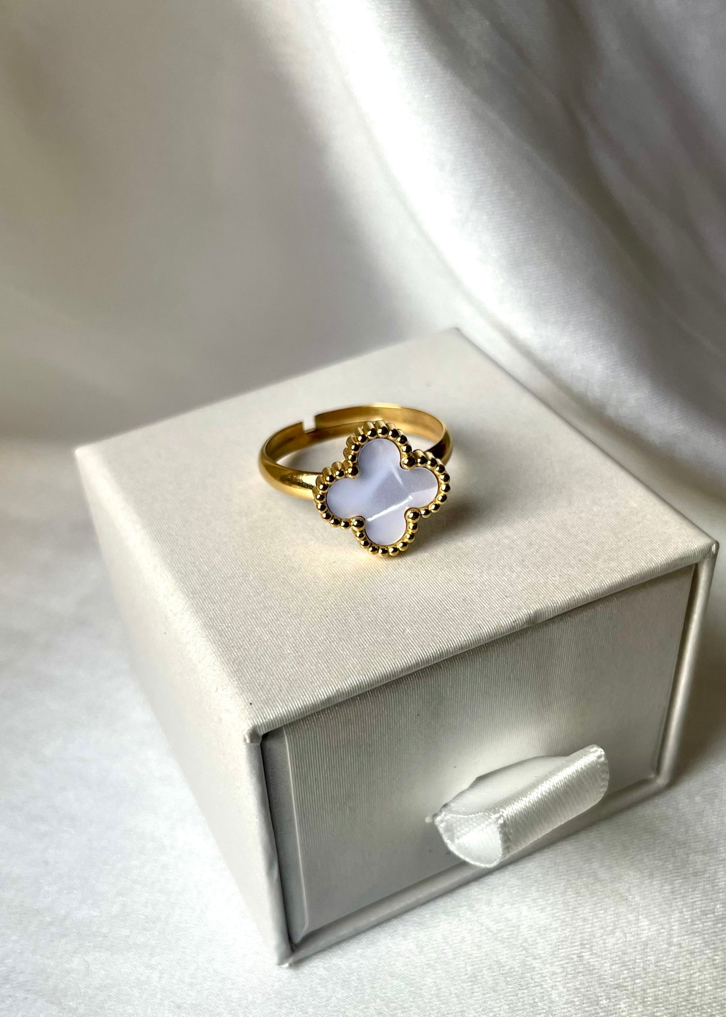 White clover ring