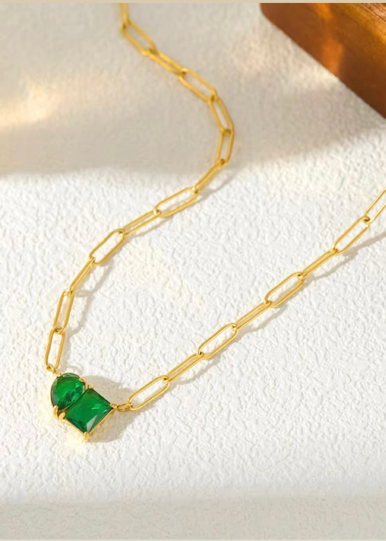 Emerald lustre necklace