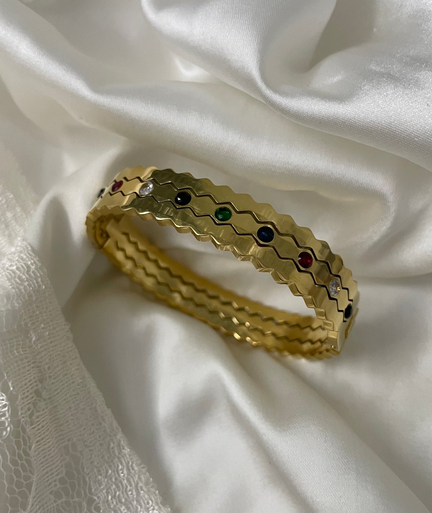 Multicolour stones lace bracelet(Gold)