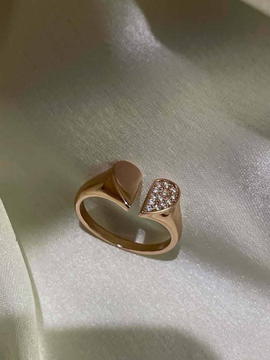 Heartily love ring