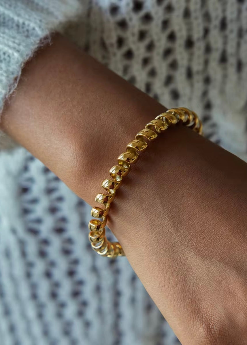 Spiral cuff bracelet