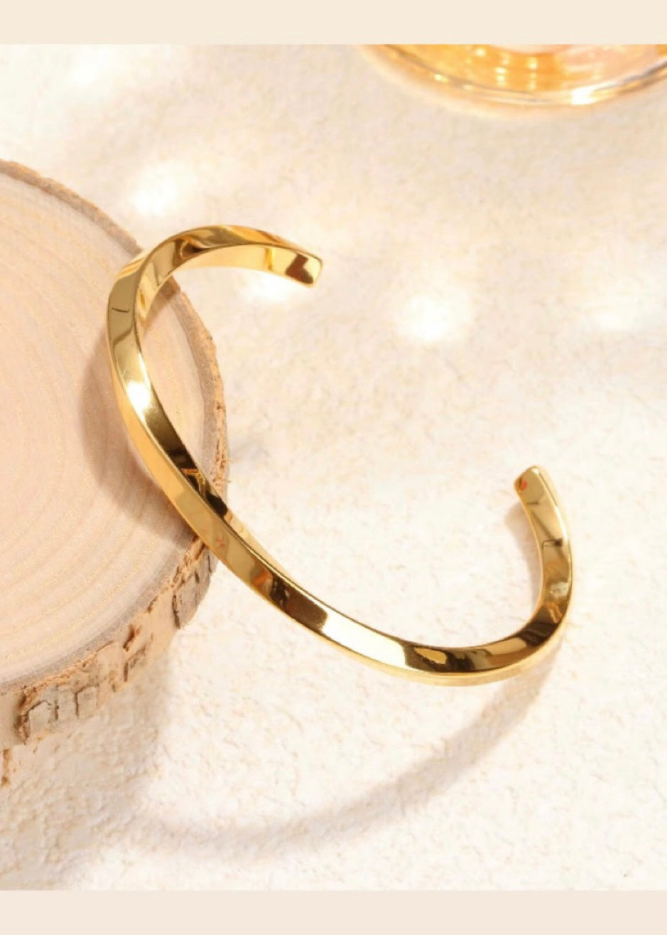 Aurum twist cuff bracelet