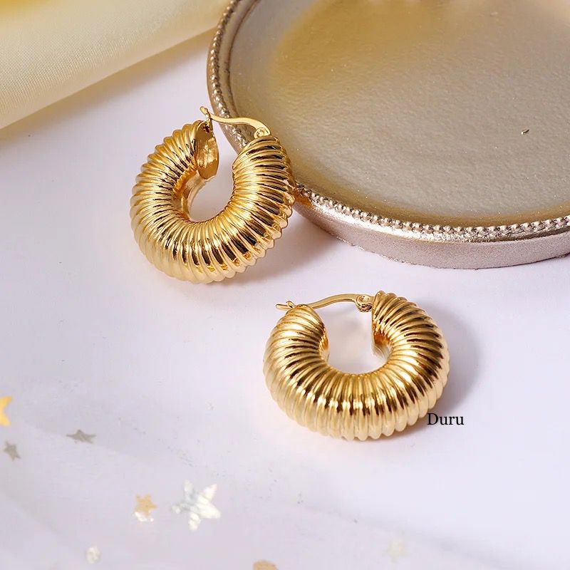 Retro luxe hoops