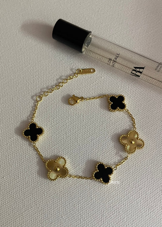 Black luxe clover bracelet