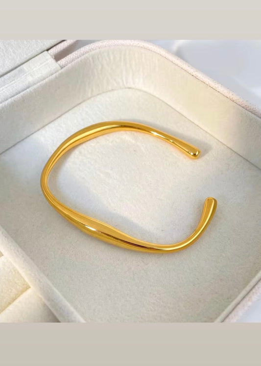 Gilded wave bracelet