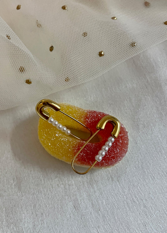Safety pin pearl earrings