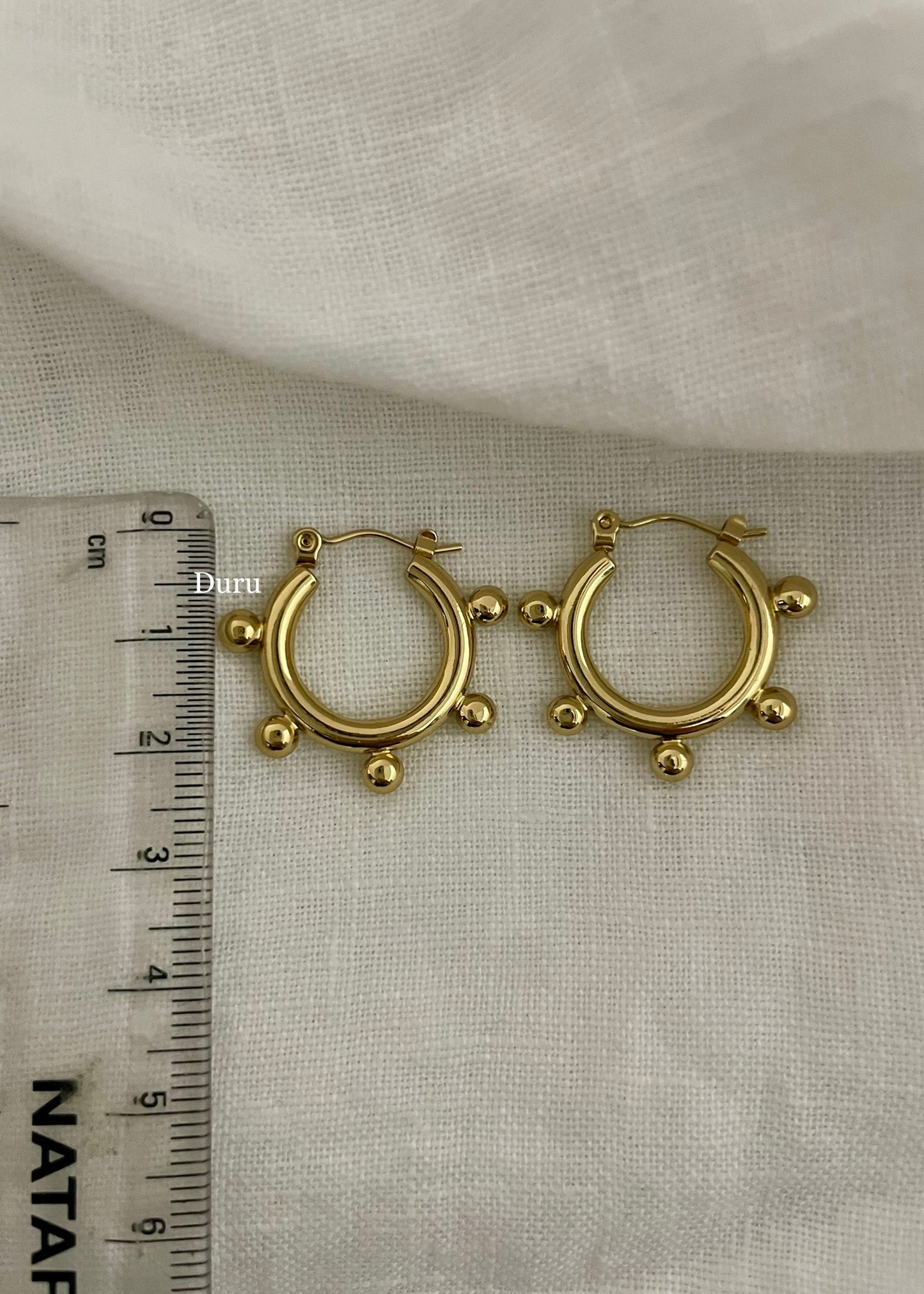 Bubbly hoops