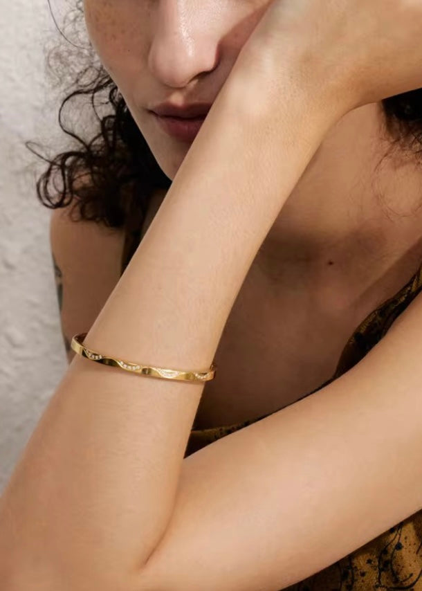 Auric wave bracelet