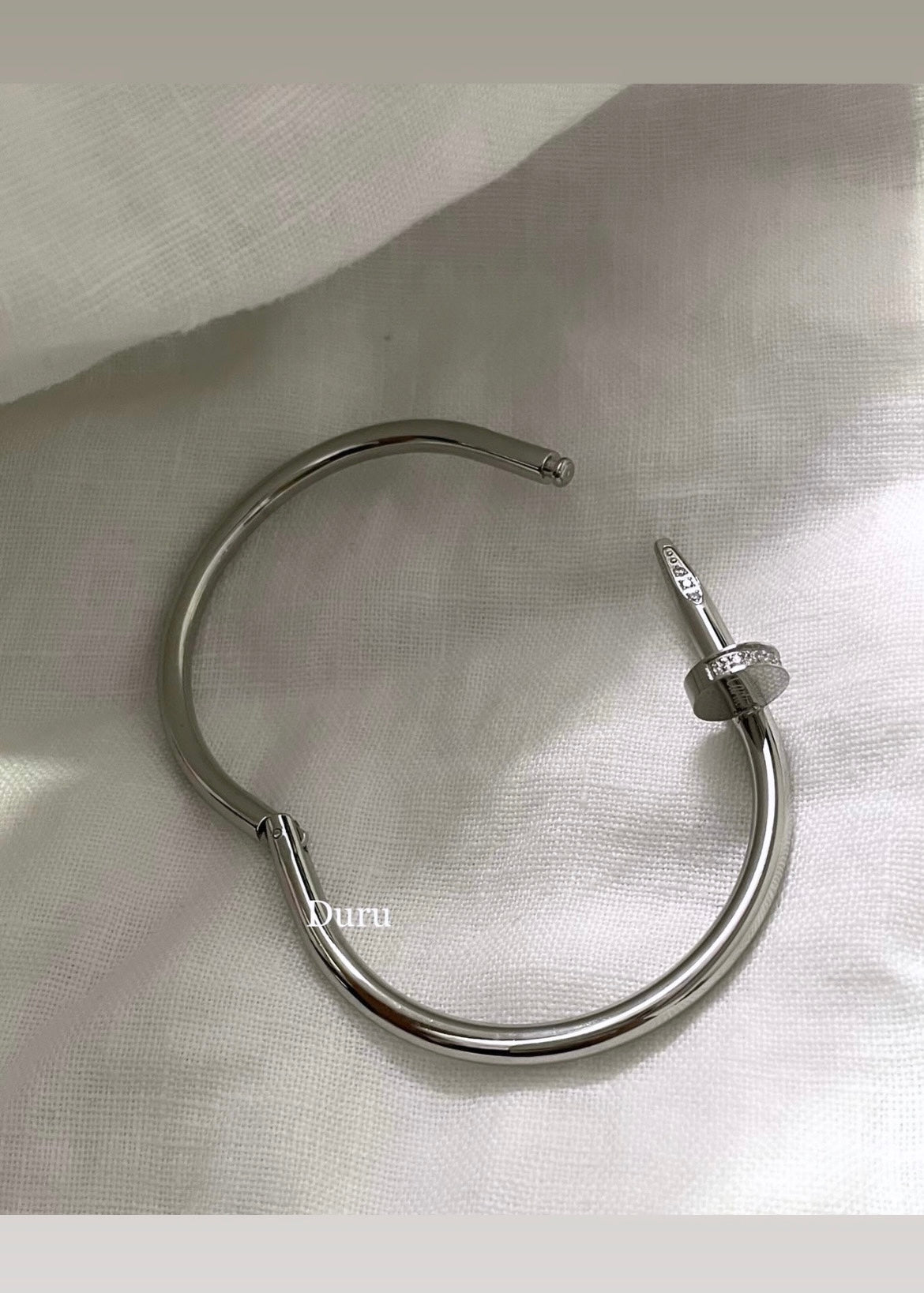 Nail stones bracelet