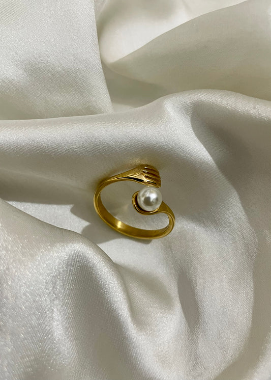 Pearl fork ring