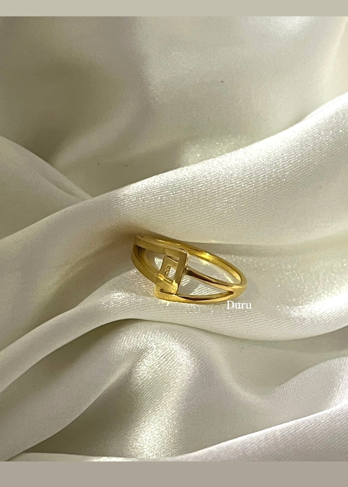 Rae ring