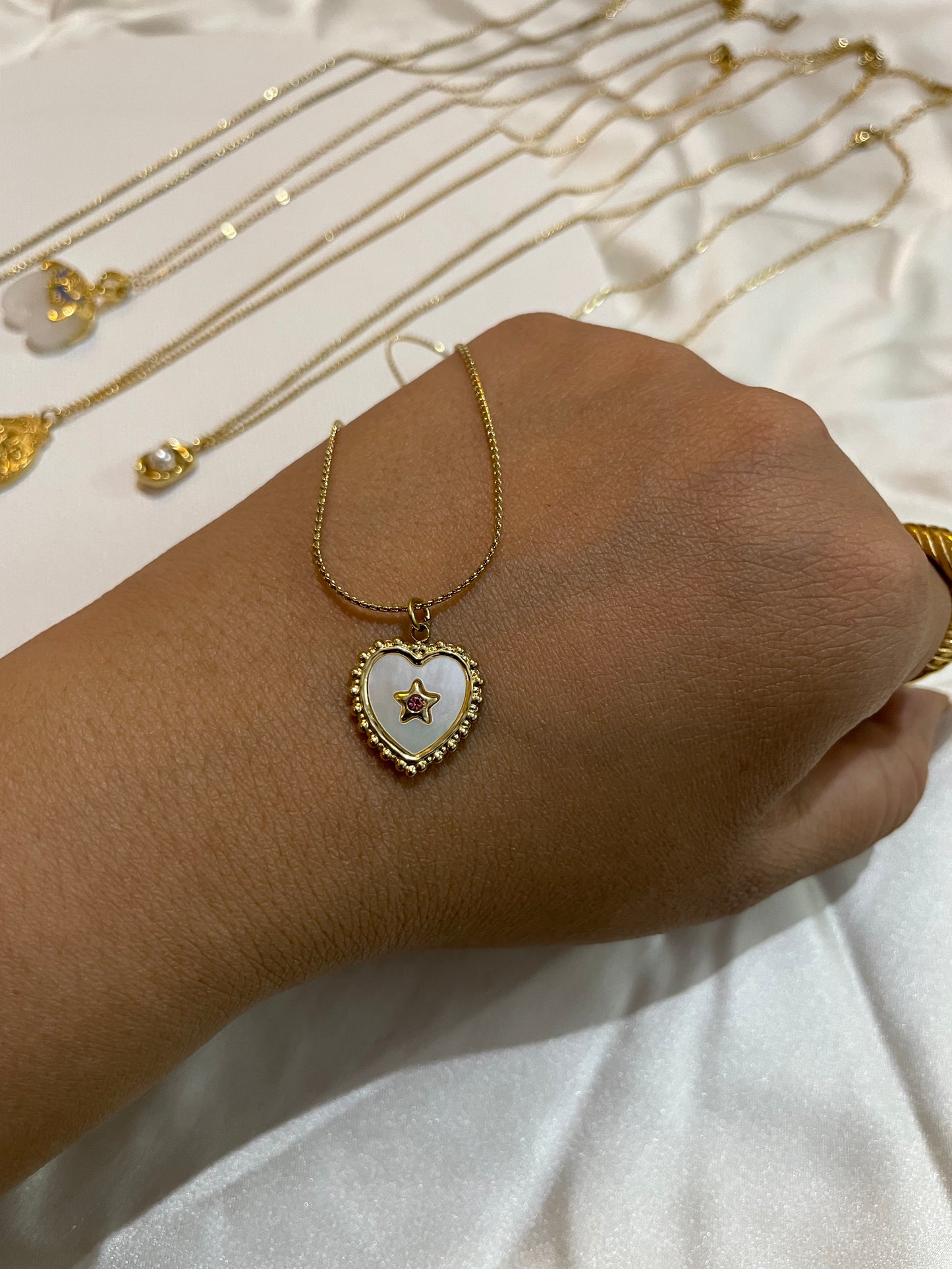 Mop heart necklace