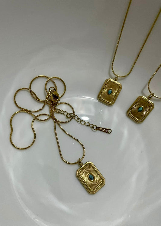 Octo allure necklace