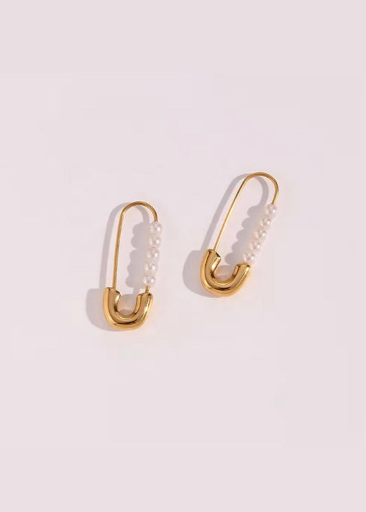 Safety pin pearl earrings