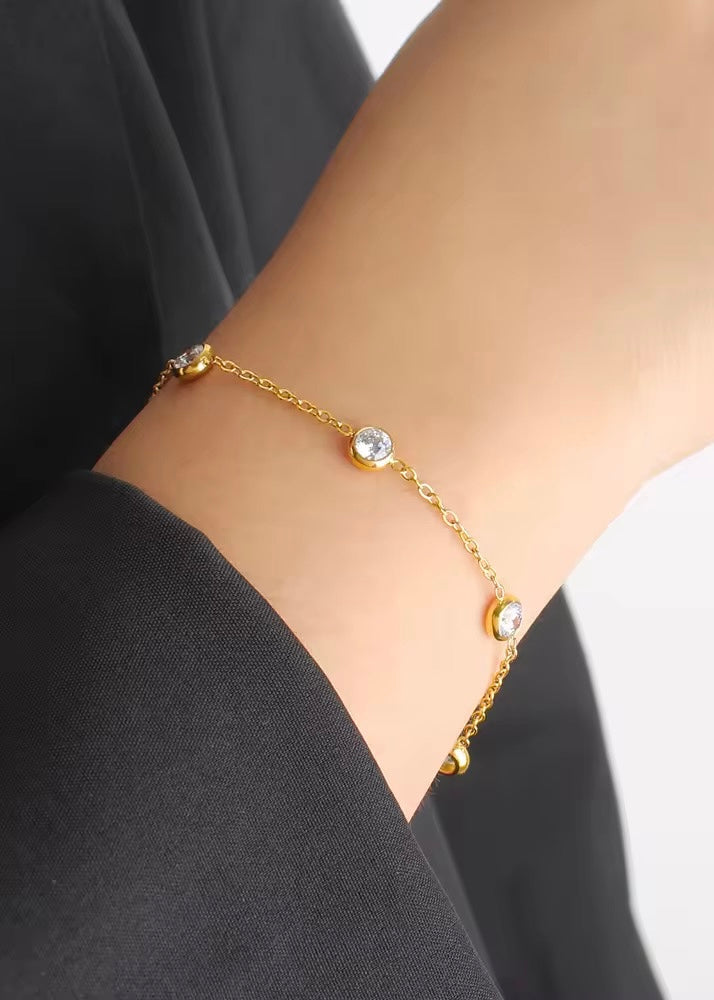 Soft spark bracelet