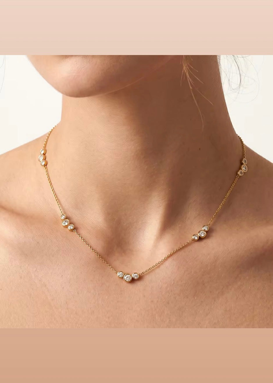 Bella solitaire necklace