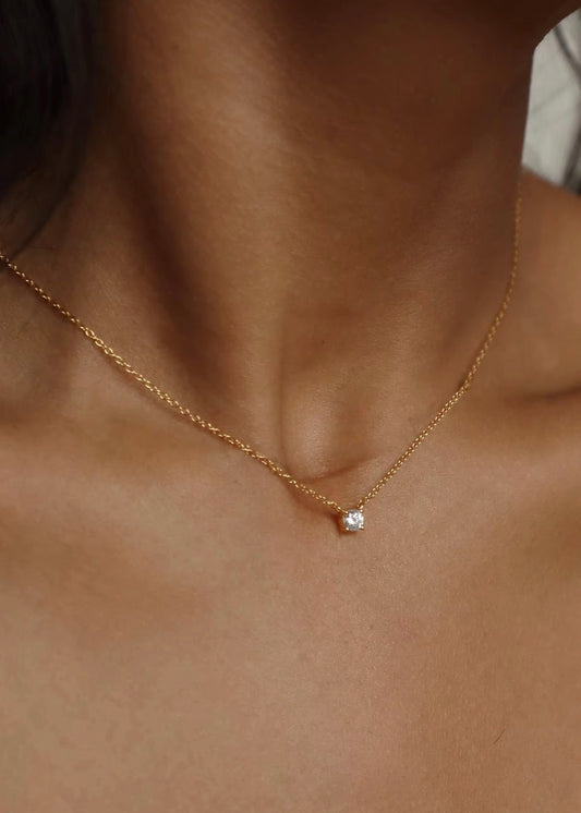 Elite solitaire necklace