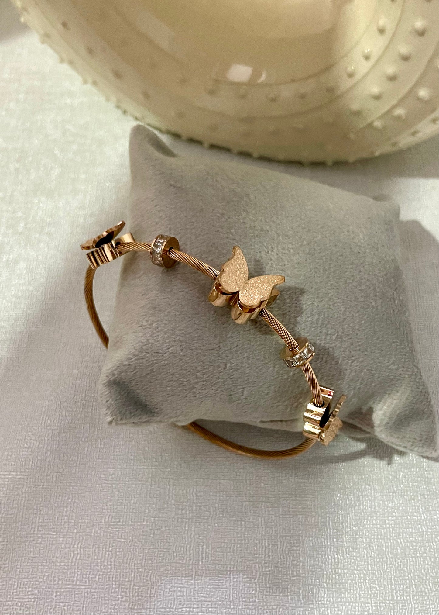 Flying butterfly bracelet