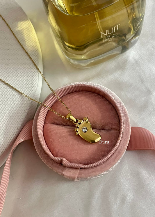 Baby foot necklace