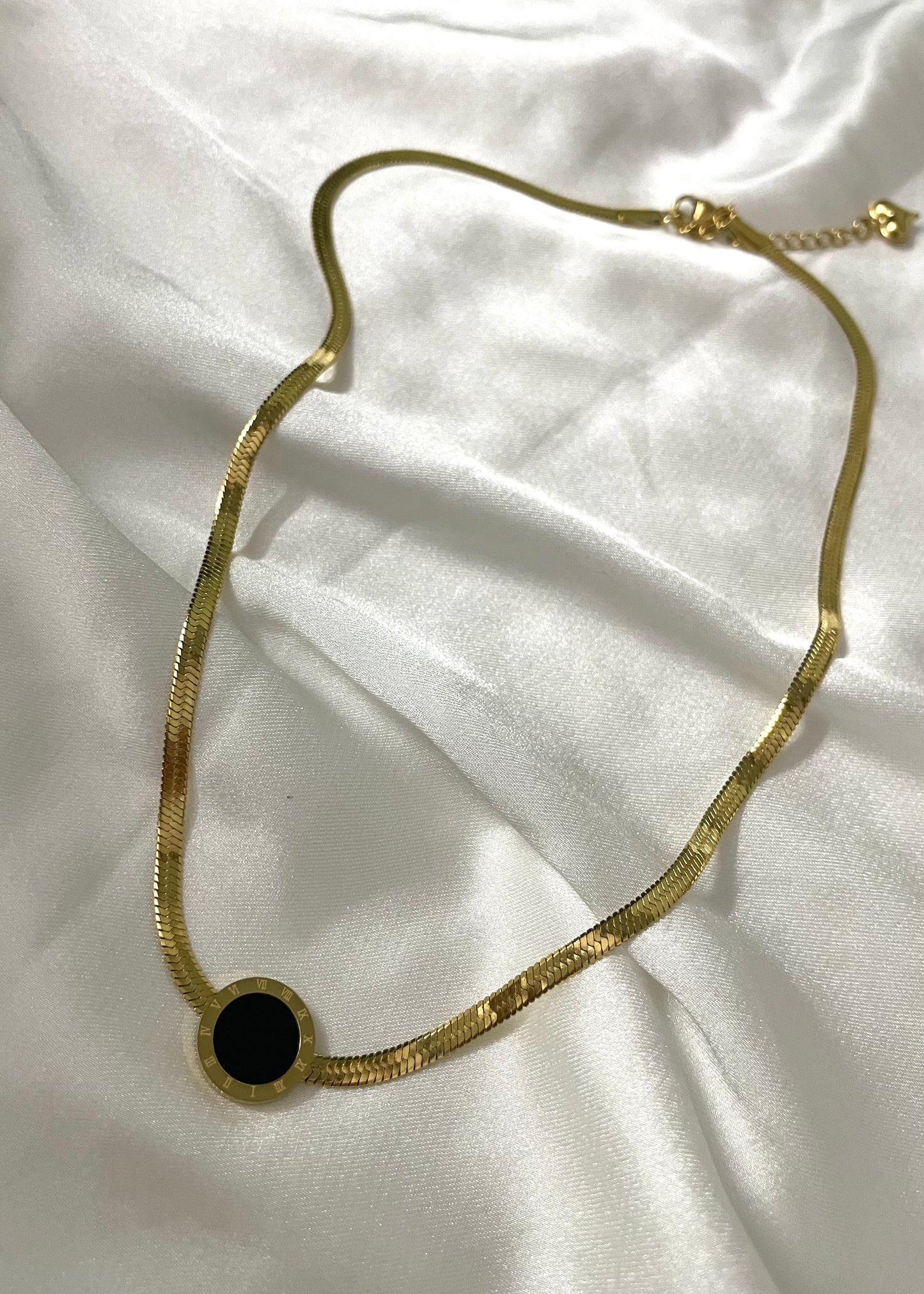 Roman snake necklace