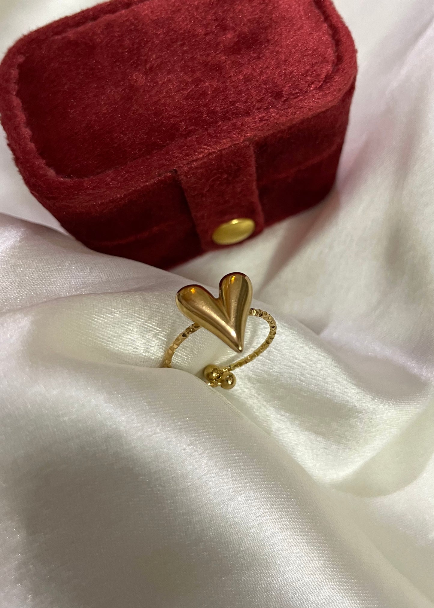 Heart ring