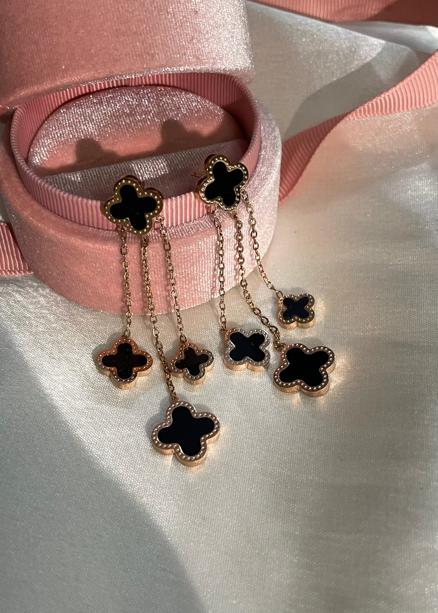 Black clover gala earrings
