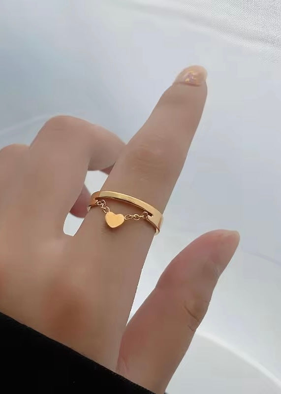 Hanging heart ring