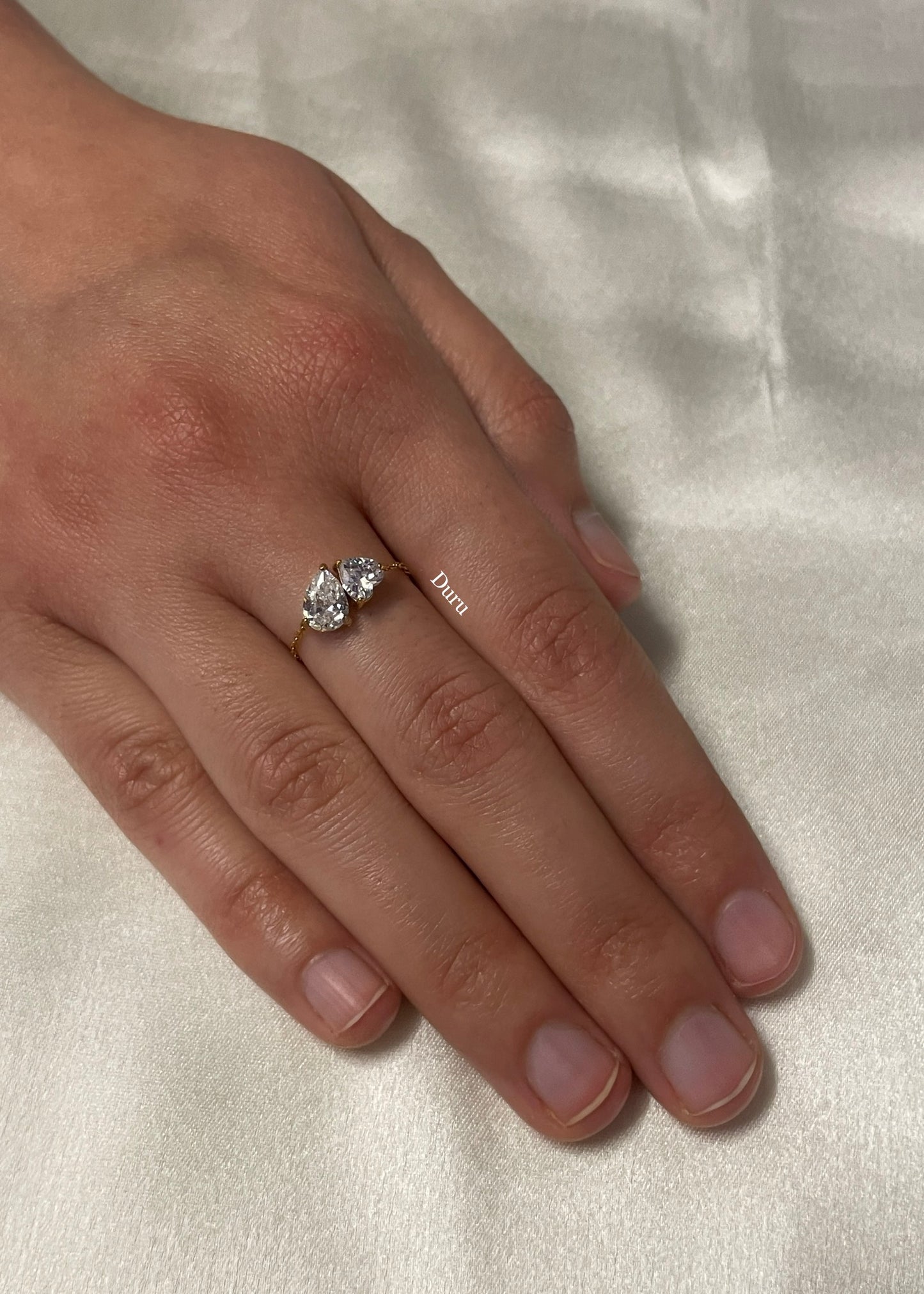 Solitaire chain ring