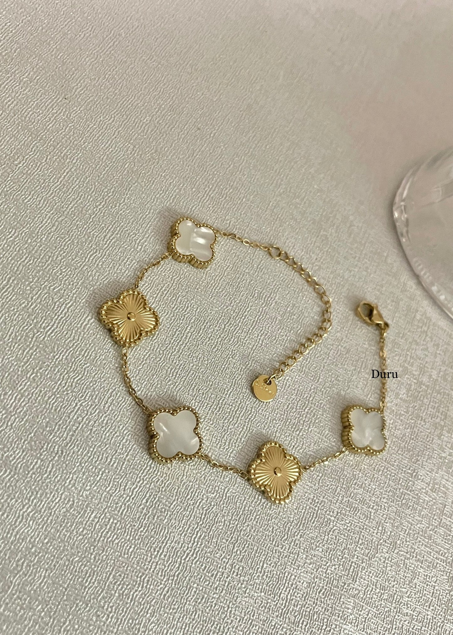 White luxe clover bracelet