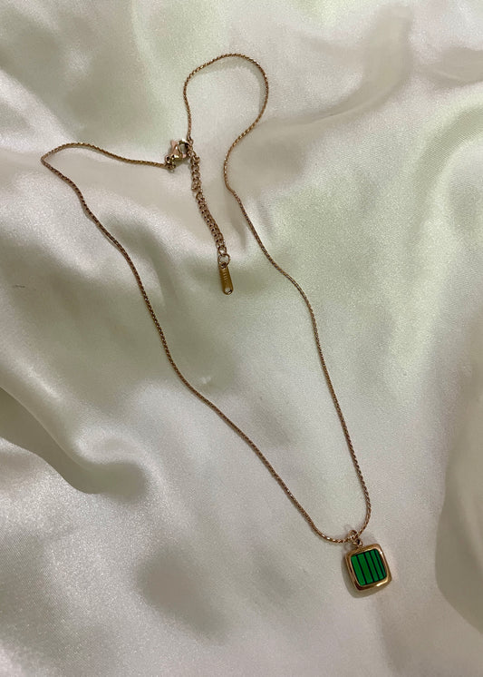 Green aura necklace