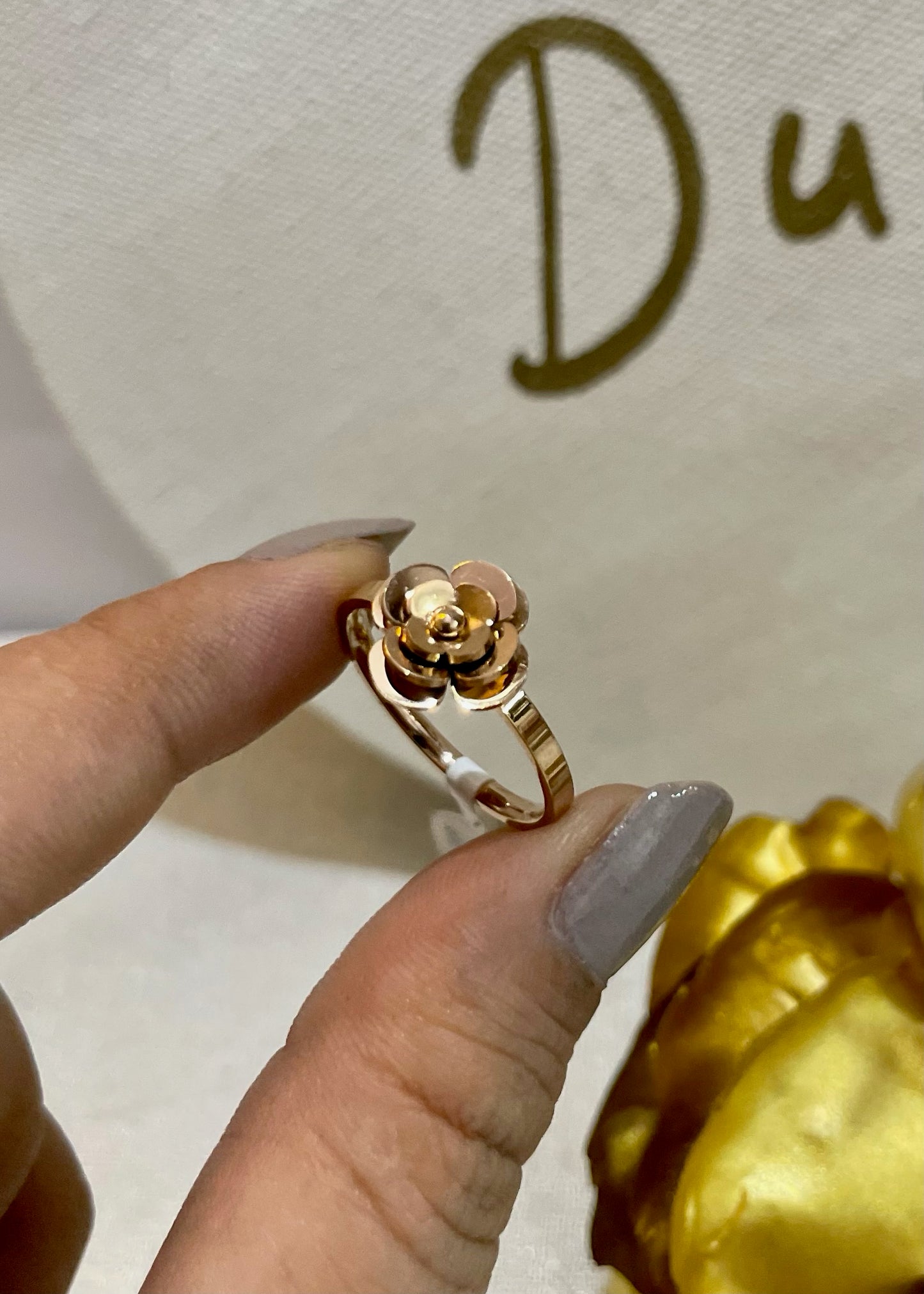 Flora ring
