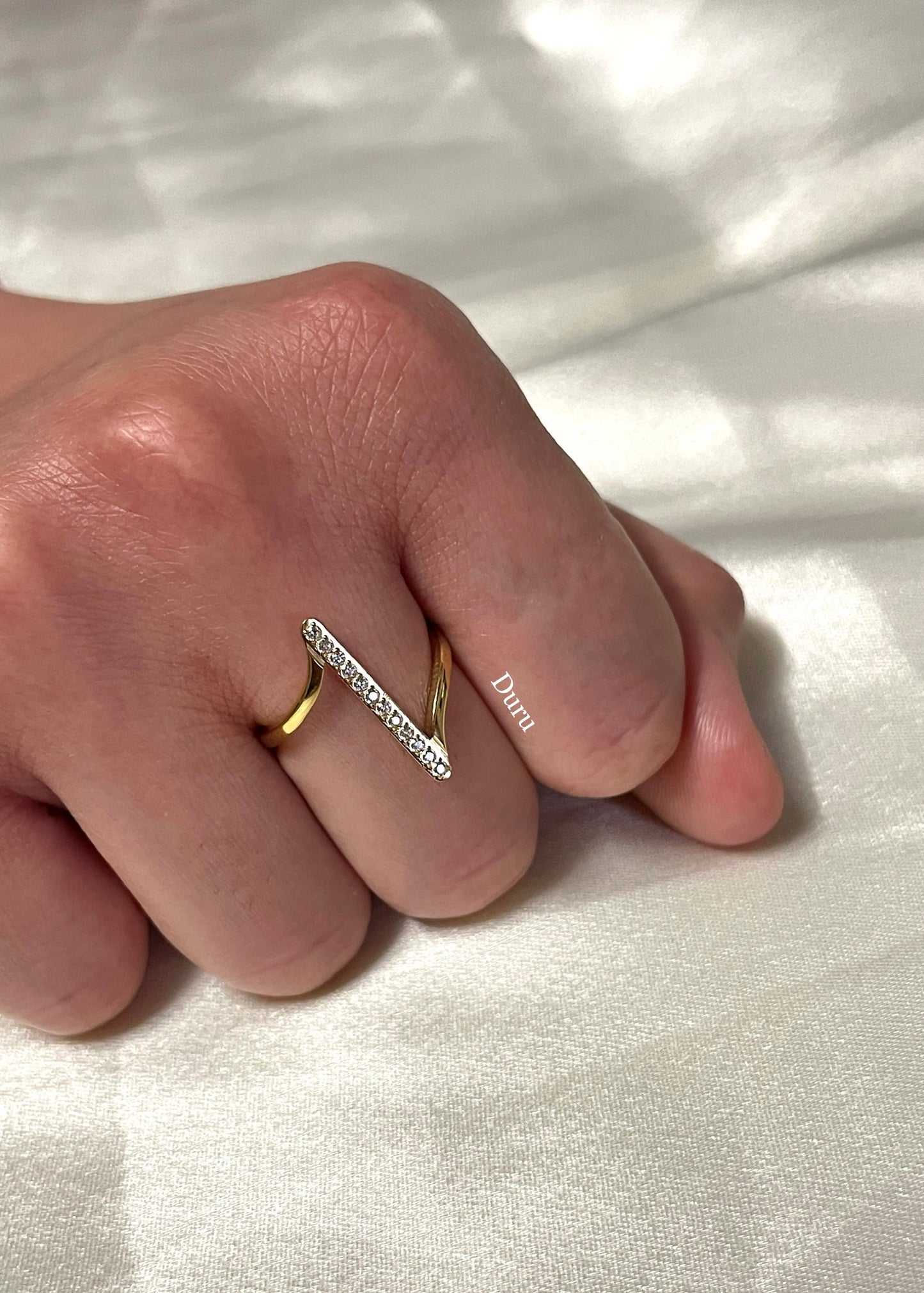 Statement bar ring