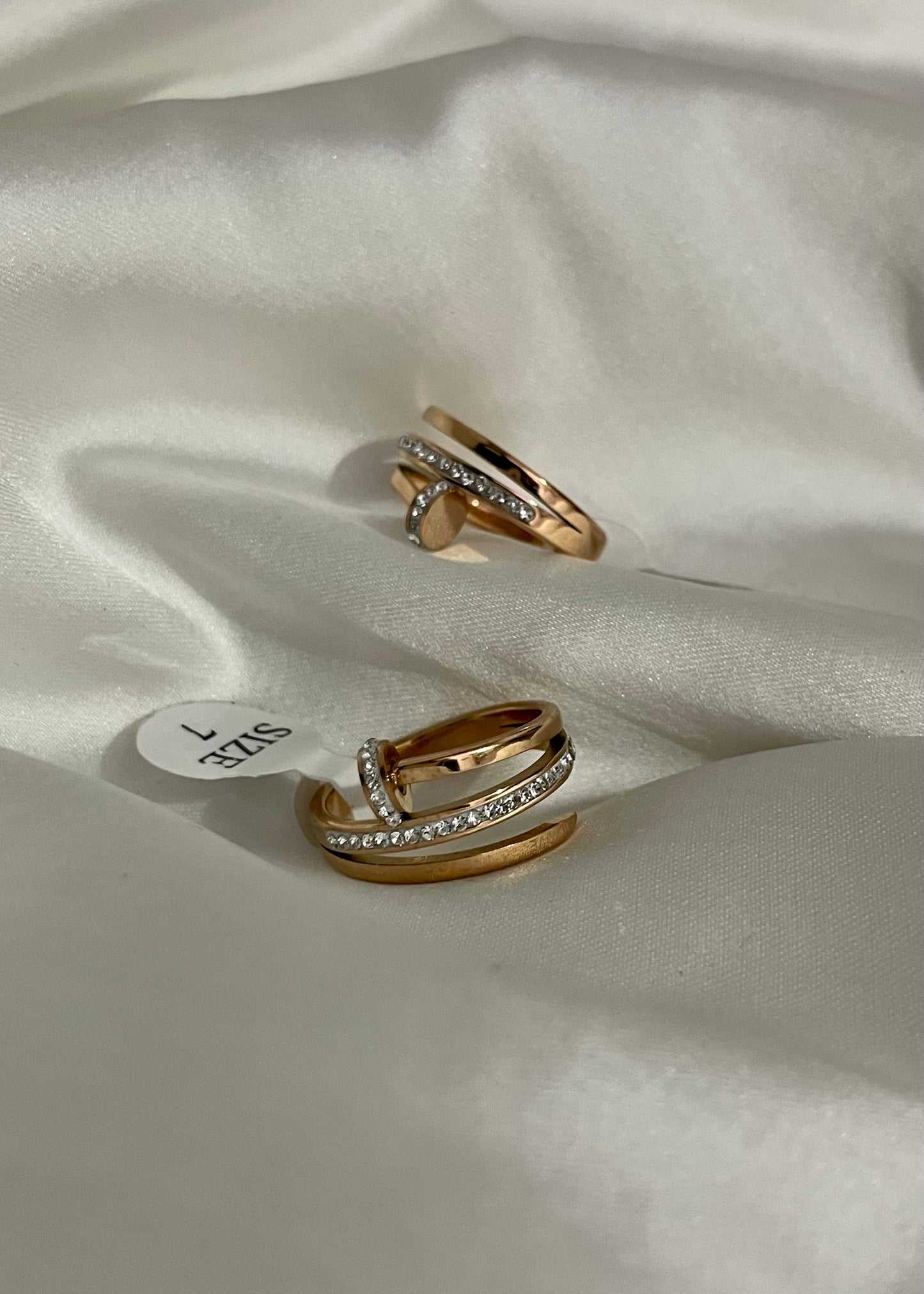 Double nail ring