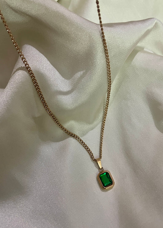 Octo emerald necklace