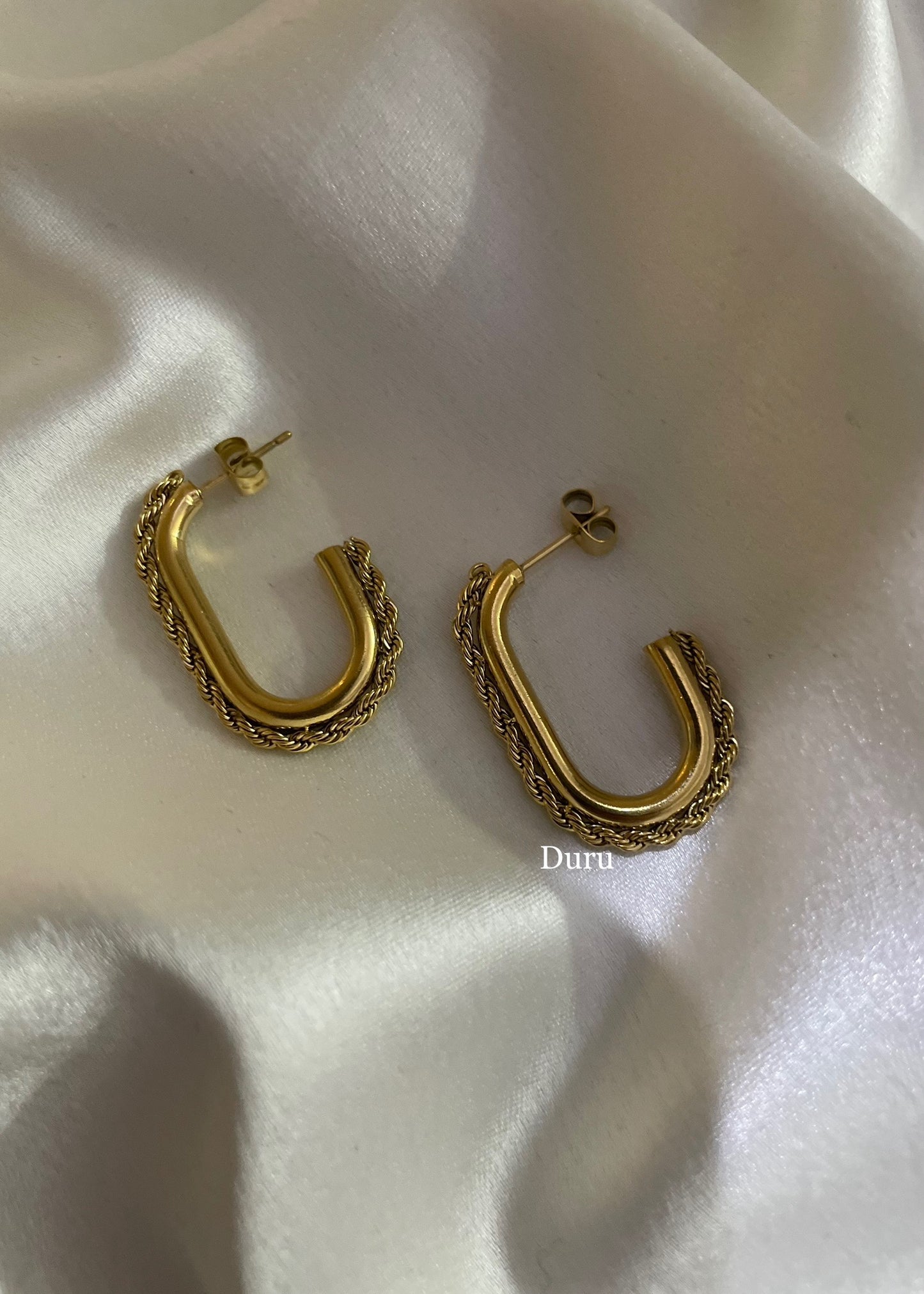 Zara hoops