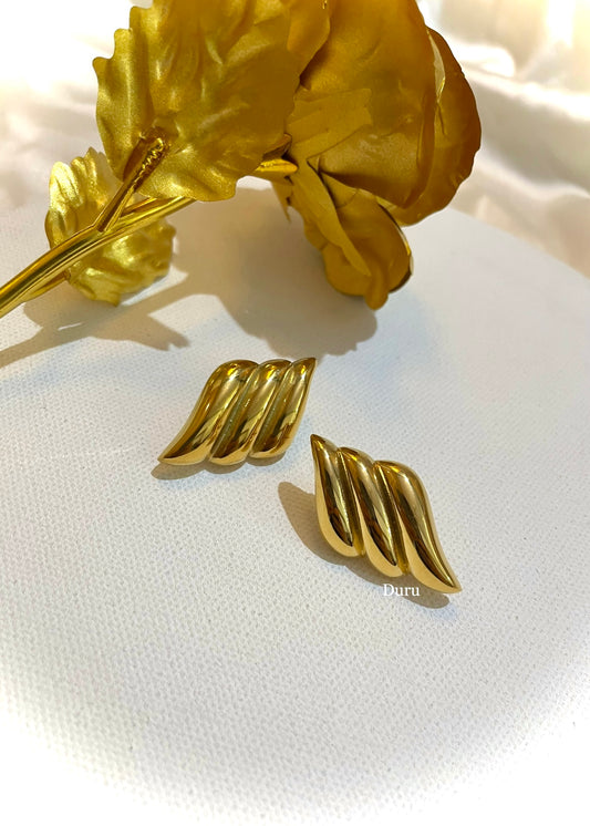 Croissant earrings